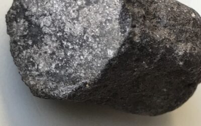 Probable achondrite météorite Allier 03, Auvergne-Rhône-Alpes, France.
