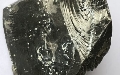 Obsidienne auvergnate Allier 03 ,France